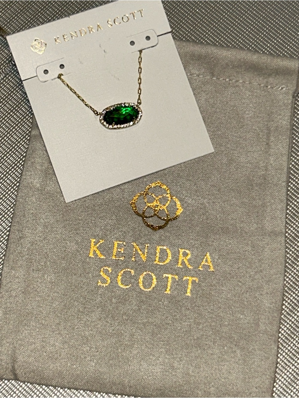 Kendra Scott Elisa emerald green pendant necklace
